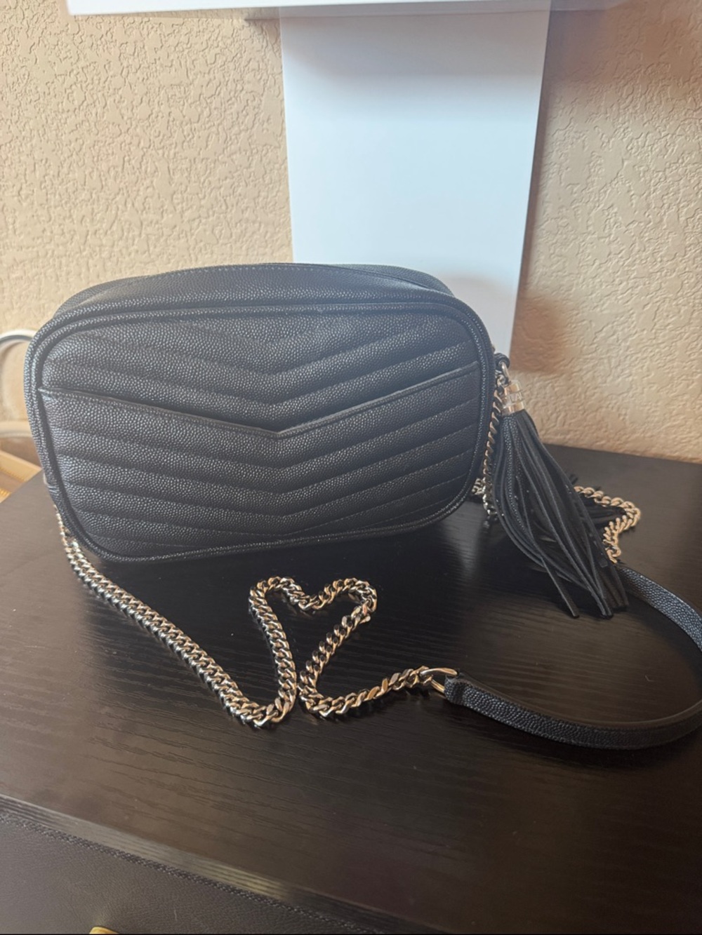 Saint Laurent Black Quilted Leather Crossbody Camera Bag with Tassel - Picture 4 of 6